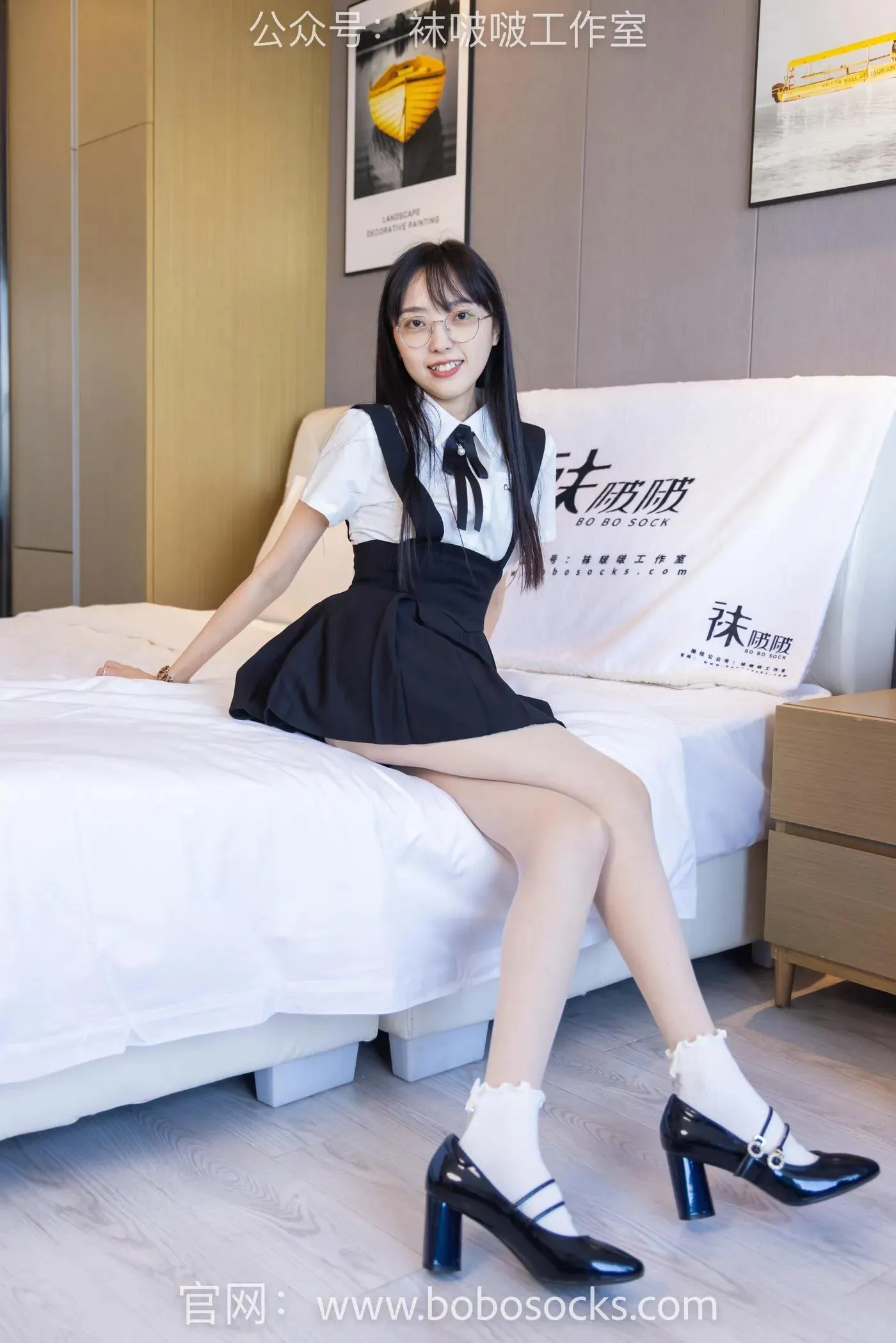 [BoBoSocks袜啵啵]NO.121 稚予-高跟鞋、白棉袜、肉丝 [138P]插图1